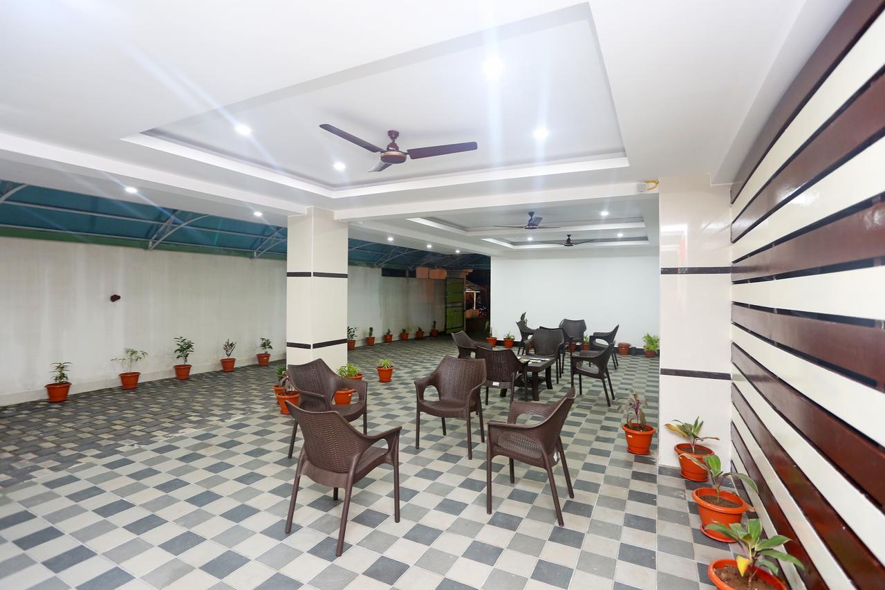 Oyo 9344 Hotel Gangotri Puri Bagian luar foto